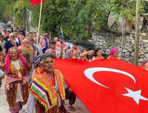 Kaş Gürsu'da yöresel ürünler etkinliği düzenlendi