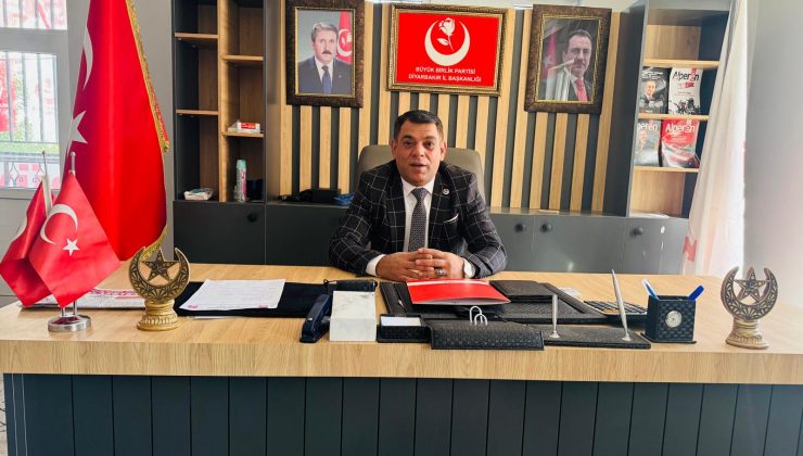 Mehmet Çiçek “Fedakârlıkla Hizmet Eden Tüm Muhtarlarımızı Kutluyorum”