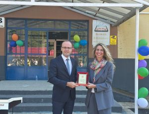 Dereli'de okul bahçeleri yenileniyor