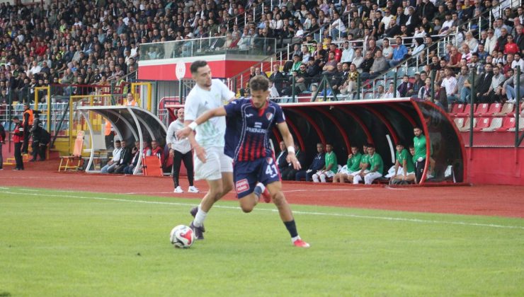 Düzcespor, sahasında Çayelispor'u 4-0 mağlup etti