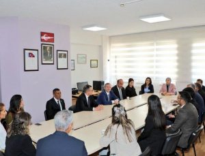 Kars Valisi Polat’tan TOKİ İlkokulu’na ziyaret