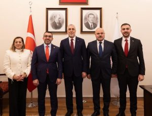 Milletvekili Adem Çalkın'dan Bakan Işıkhan’a ziyaret: Kars’ın talepleri iletildi