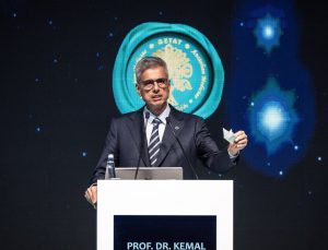 Bakan Memişoğlu'ndan duygusal mesaj: Küçücük kâğıttan gemi kocaman yürekleri taşıyor!