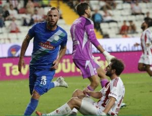 Antalyaspor, sahasında Rizespor’a 5-2 yenildi