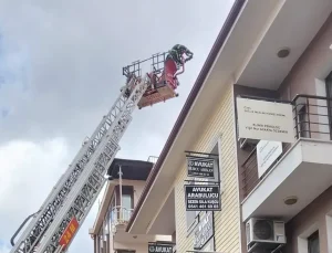 Milas’ta iş yeri bacasında çıkan yangın paniğe yol açtı