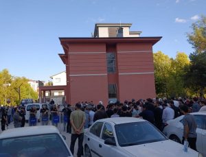 Elazığ’da izinsiz yürüyüşe polis müdahalesi