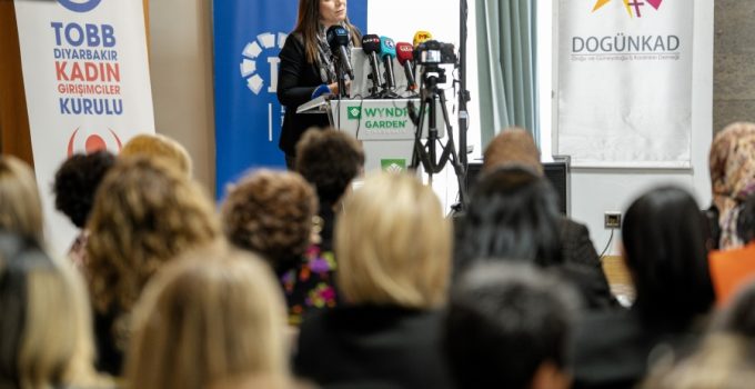 Eşbaşkan Bucak: Barış Yeni Yaşamın İnşasıdır