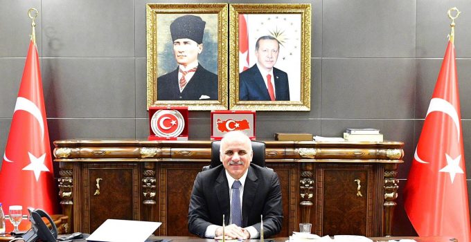 Vali Zorluoğlu, Diyarbakırlıların Ramazan Bayramını Kutladı