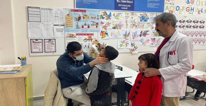 Diyarbakır İl Sağlık Müdürlüğü’nden Öğrencilere Ağız ve Diş Sağlığı Taraması