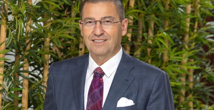 OYAK Çimento, Türkiye’nin en büyük öz tüketim amaçlı güneş enerjisi santralini devreye aldı