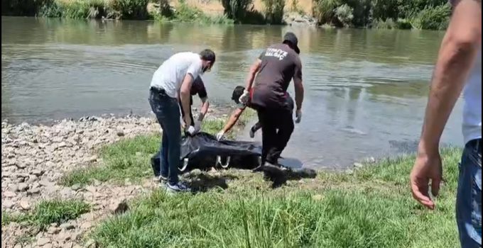 Dicle Nehri’nde Erkek Cesedi Bulundu