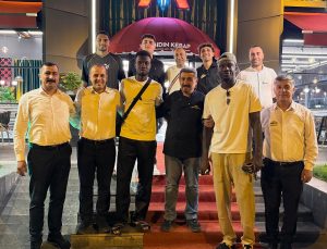 Amedspor’dan Abidin Ustaya Ziyaret: Başarı ve Lezzet Bir Arada