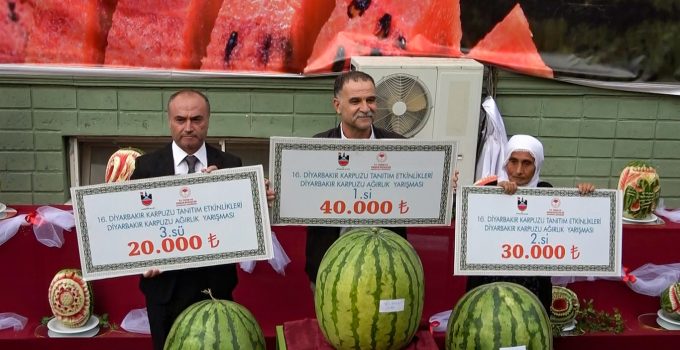16. Diyarbakır Kültür ve Karpuz Tanıtım Etkinlikleri’nde 47 Kilo 900 Gramlık Karpuz Birinci Oldu