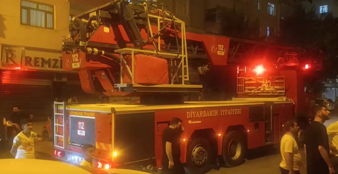 Diyarbakır’da Korkutan Yangın