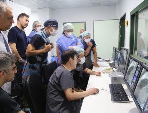 Diyarbakır’da 2 Çocuk Hastaya Pulmoner Kapak İmplantasyonu Yapıldı